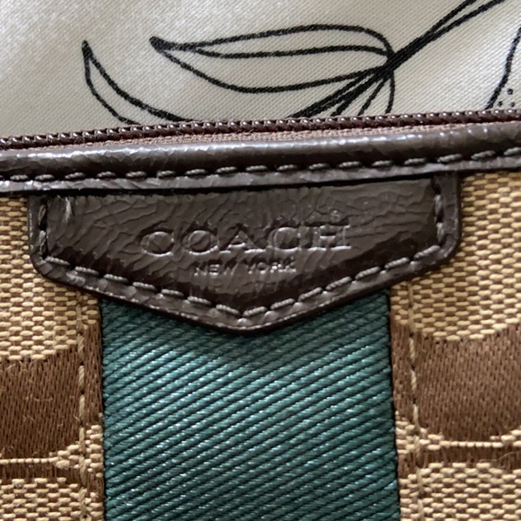 Genuine Coach Wristlet - Picture 2 of 3